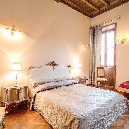 La Casa Del Capitano Hotel Rome Exterior photo